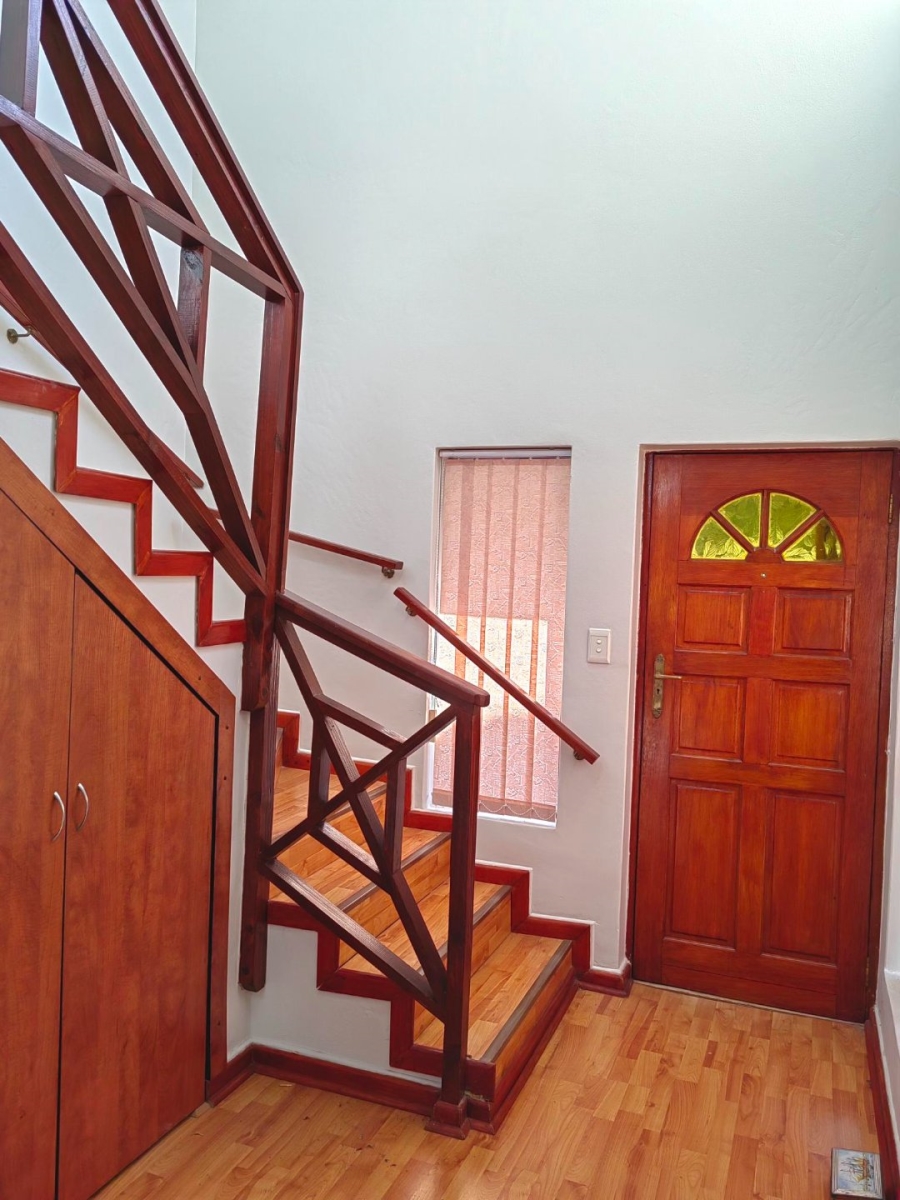 4 Bedroom Property for Sale in Wavecrest Eastern Cape